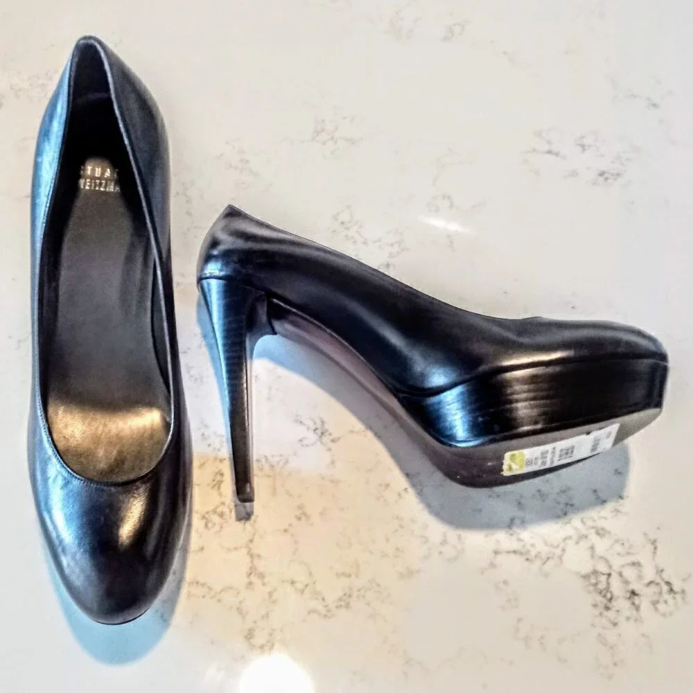 Stuart Weitzman Black Leather Platform Pumps